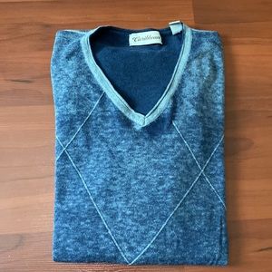 Caribbean V neck Gently worn long sleeves knit (light sweater) size XL